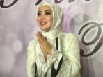 syahrini-ditemui-dalam-acara-tanda-cinta-bersama-princess-syahrini_20170618_192742.jpg