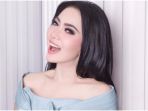 syahrini_20180204_151124.jpg