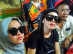 syahrini_20180312_003430.jpg