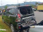 tabrakan-7-mobil-di-padang-karena-rem-truk-blong.jpg