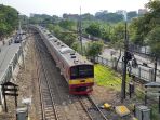 taget-1-juta-penumpang-perhari_20170515_162552.jpg