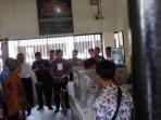 tahanan-polrestabes-semarang-nyoblos_20151209_142527.jpg