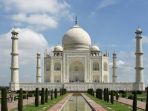 taj-mahal-dikenal-sebagai-satu-jebakan-turis-di-dunia_20180829_181910.jpg