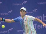 takashi-saito-beri-pelajaran-berharga-petenis-indonesia-di-combiphar-tennis-open-2019.jpg
