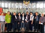 taken-laporkan-hakim-mk-ke-dewan-etik-mk_20180701_212715.jpg