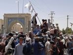 taliban-kembali-mengambil-kendali-pemerintahan-di-afghanistan_20210816_224225.jpg