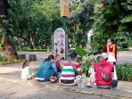 taman-suropati-tetap-dinikmati-warga-jakarta-walau-masih-ppkm_20210905_200216.jpg