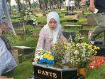 tamara-tyasmara-ke-makan-dante-saat-lebaran.jpg