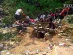 tambang-liar-longsor-di-bogor_20151028_185223.jpg