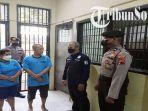 tampang-bos-bank-plecit-bersama-istrinya.jpg