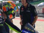 tampilan-baru-helm-motogp-valentino-rossi-yamaha-2019.jpg