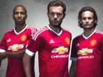 tampilan-baru-seragam-manchester-united_20150801_163127.jpg