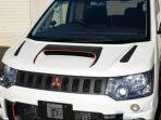 tampilan-bonet-mitsubishi-delica-d5-garapan-roadhouse.jpg