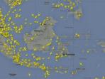 tampilan-trafik-pesawat-di-angkasa-di-aplikasi-flightradar24_20160213_145346.jpg