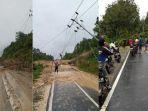 tanah-longsor-menutup-akses-jalan-sintang-melawi.jpg