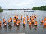 tanam-mangrove-bontang.jpg