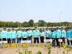 tanam-mangroveeeee.jpg