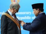 Bertemu Bill Gates di New York, Prabowo Anugerahkan Bintang Jasa Utama