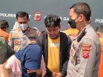 tangisan-undang-dan-istri-korban-peroboha-rumah.jpg