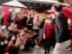 tangkapan-layar-cuplikan-video-kerumunan-pada-saat-jumpa-fans-artis-tiktok-di-iclub-di-kota-madiun.jpg