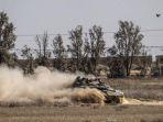 tank-israel-bermanuver-dalam-sebuah-penyerbuan-di-gaza.jpg