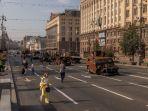 tank-rusia-di-kyiv-ukraina-7r36t.jpg