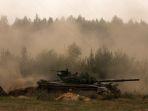 tank-t-72-belarusia.jpg