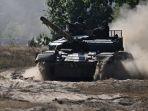 tank-ukraina-yang-dibawa-oleh-tentara-ukraina-78.jpg