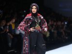 tantri-kotak-fashion-show-di-jfw-2019-karya-anne-avantie_20181024_130709.jpg