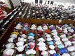 tarawih-pertama-di-mesjid-kh-hasyim-ashari_20170526_232255.jpg