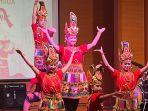 tarian-dari-pemuda-pemudi-kabupaten-pinrang-sulsel.jpg