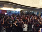 taruna-merah-putih-hadiri-debat-terakhir-pilgub-dki_20170211_120021.jpg