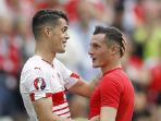 taulant-dan-granit-xhaka_20160928_161509.jpg