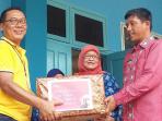 tb-gramedia-bagi-1000-buku-untuk-sdn-149-palembang_20160428_125503.jpg