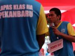teatrikal-penghuni-lapas-ii-a-pekanbaru_20150819_003159.jpg