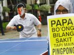 teatrikal-tenis-meja-setnov-vs-kpk_20171018_183412.jpg