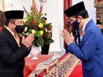 telkomgroup-terima-anugerah-bintang-jasa-nararya-0814.jpg