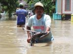 tembus-banjir-brebes_20170216_175151.jpg