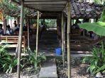 tempat-makan-di-geblek-pari-dengan-suasana-khas-pedesaan.jpg