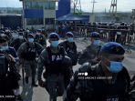 tentara-berjaga-di-luar-penjara-di-guayaquil-ekuador.jpg