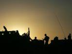 tentara-israel-menunggu-perintah-mundur-dari-pos-terdepan-aluf-di-koridor-philadelphia.jpg