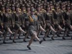 tentara-perempuan-korea-utara-saat-melakukan-parade-militer_20171122_181011.jpg