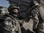 tentara-rusia-dengan-senjatanya.jpg