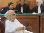 terbukti-sebarkan-hoaks-ratna-sarumpaet-divonis-2-tahun-penjara_20190711_183125.jpg