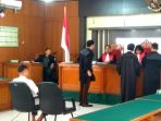 terdakwa-dugaan-tindak-pidana-pencucian-uang-m-ali-honopiah-mu_20180717_144359.jpg