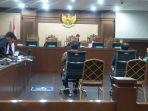 terdakwa-korupsi-bts-g-kiminfo-eks-anggota-bpk-achsanul-qosasi-dan-sadikin-rusli.jpg