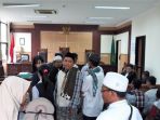 terdakwa-penodaan-agama_20180507_183348.jpg