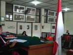terdakwa-saat-menjalani-sidang-di-pengadilan-negeri-pn-palembang-kamis-19102017_20171020_105630.jpg
