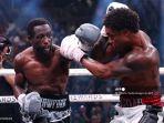 Jadwal Tinju Dunia Pekan Ini: 13 Bulan Tambah Bobot, Terence Crawford Menggebu Lawan Canelo