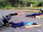 tergeletak-di-jalan-dengan-tulisan-peringatan_20180101_144052.jpg